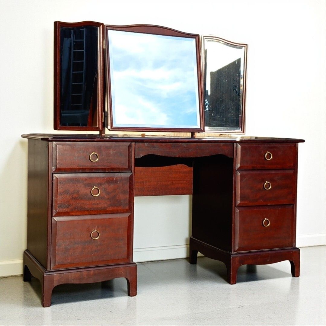Furniture Vintage Stag Minstrel Bedroom Suite – Dressing Table & Two Chests Of Drawers photo