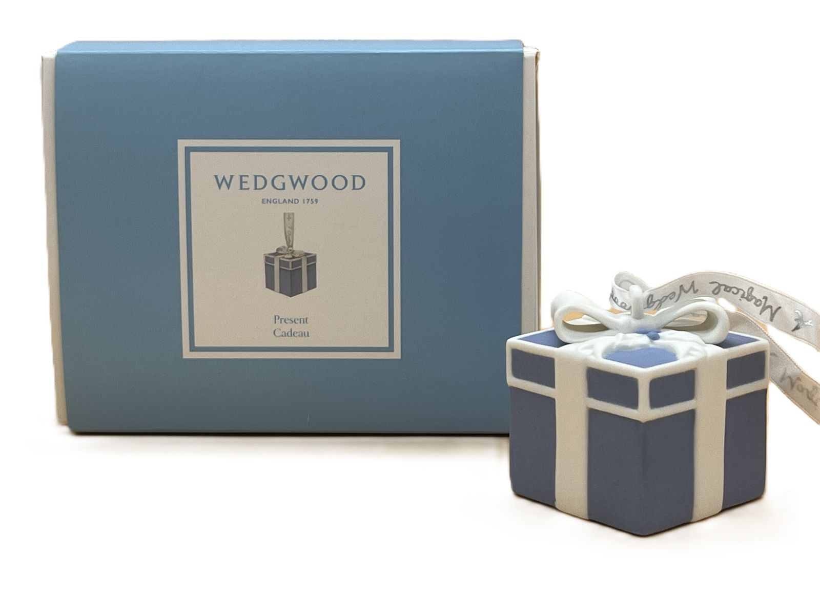 Wedgwood Pottery Christmas Present / Gift Tree Hanging Ornament. Boxed.