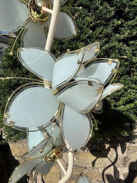 photo vinterior 1980s Hollywood Regency Rare All White Italian Glass Lotus Flower Lamp