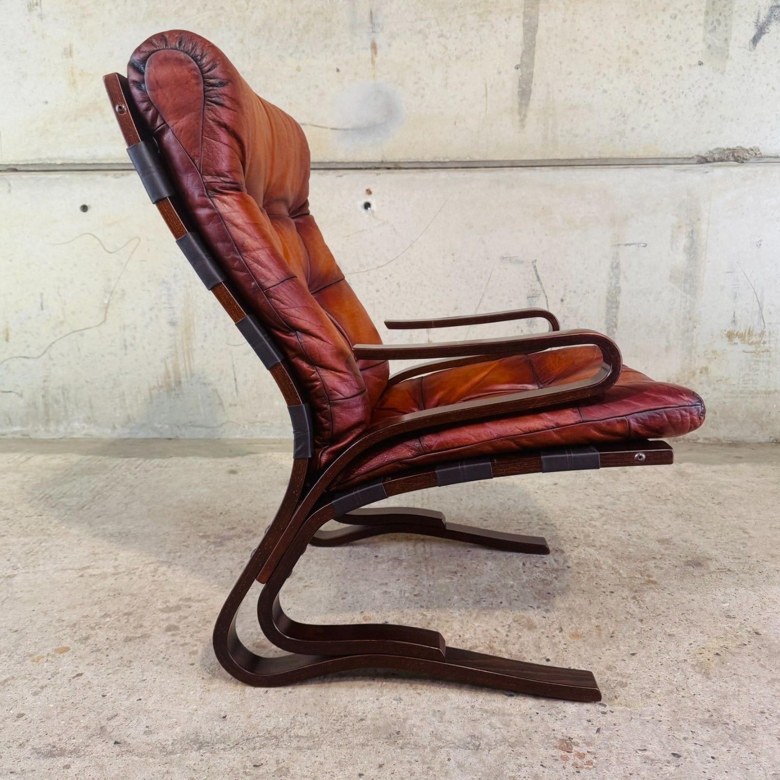Norwegian Hove Møbler 'Skyline' Lounge Chair  & Footstool – 1970s Leather #A722 photo vintage