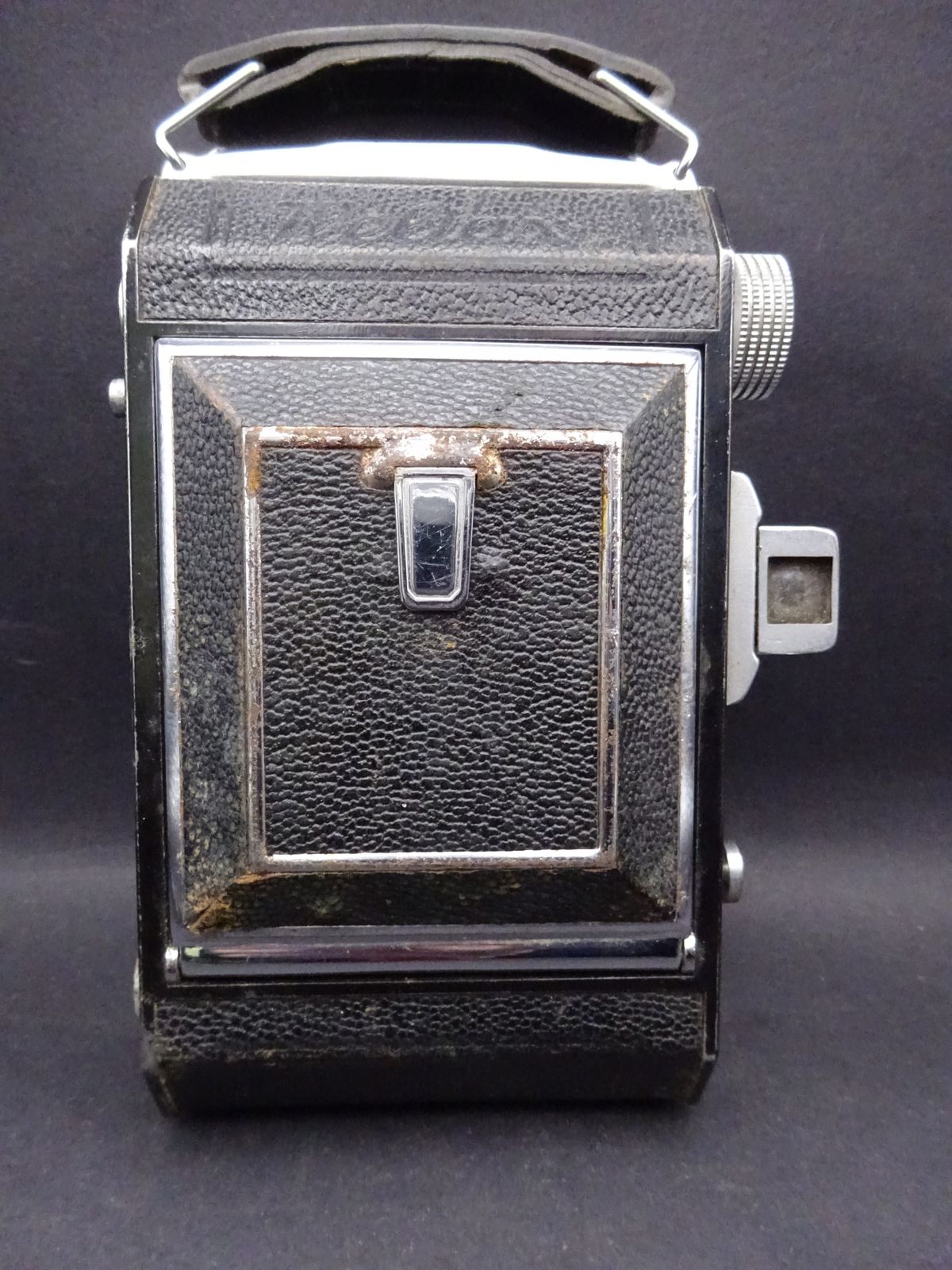 1930s Weltax Welta Compur Schneider Krueznach Xenar F:2.8 F=7.5cm Medium Format photo furniture