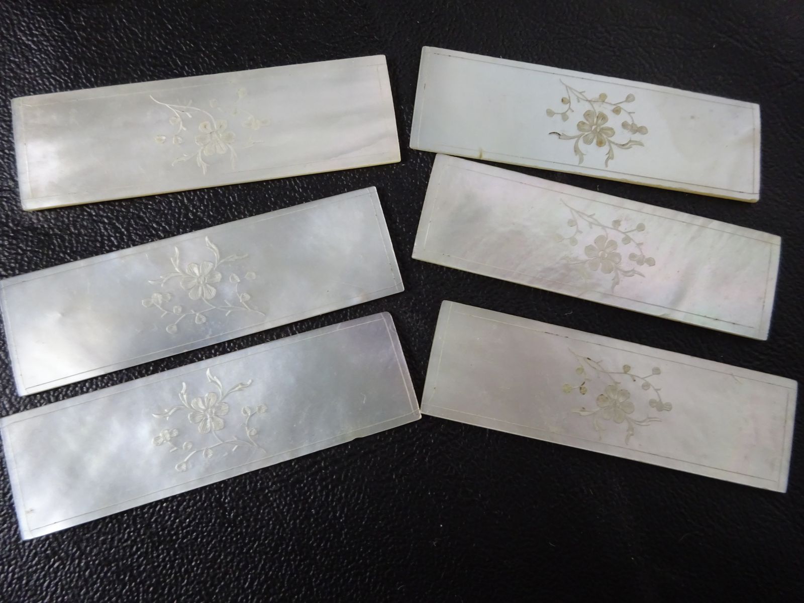 photo vinterior 30 Antique Mother Of Pearl Chequer Counters