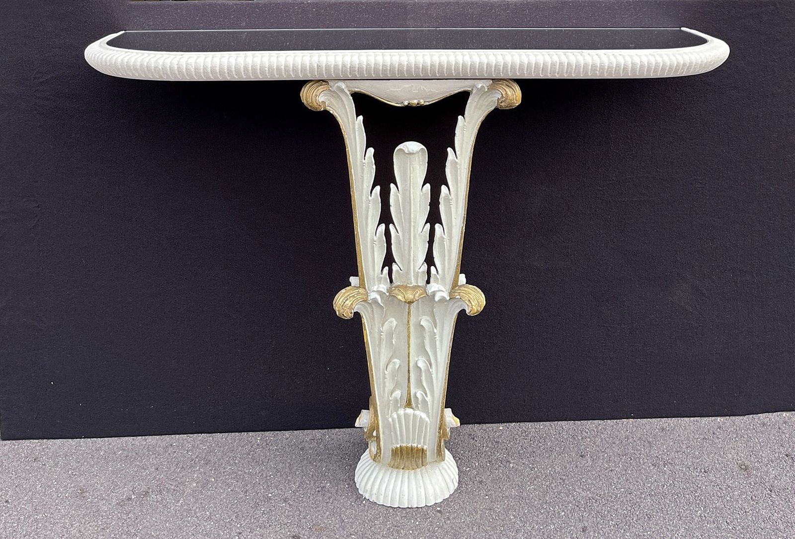 photo furniture Italian Demi Lune Console 1930's, Carved Wood, Painted And Gilded