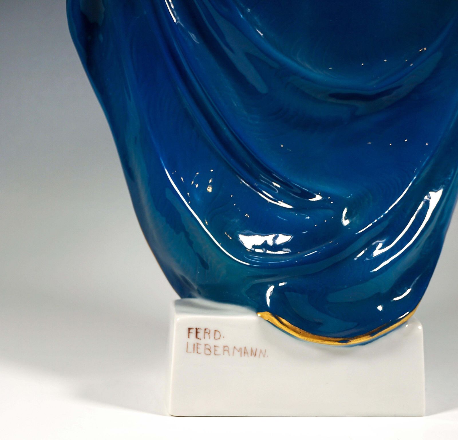 Porcelain Figurine 'Temple Dedication' By Liebermann Rosenthal Selb Germany 1916 photo 7282.0