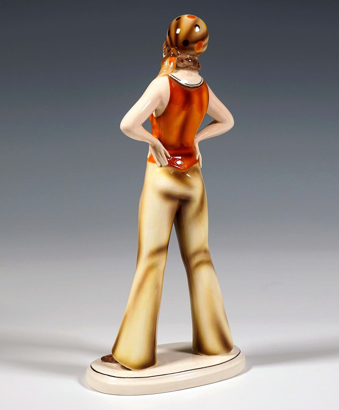Goldscheider Art Déco Figure, Girl With Headscarf, By Stephan Dakon, Ca 1933 photo for sale