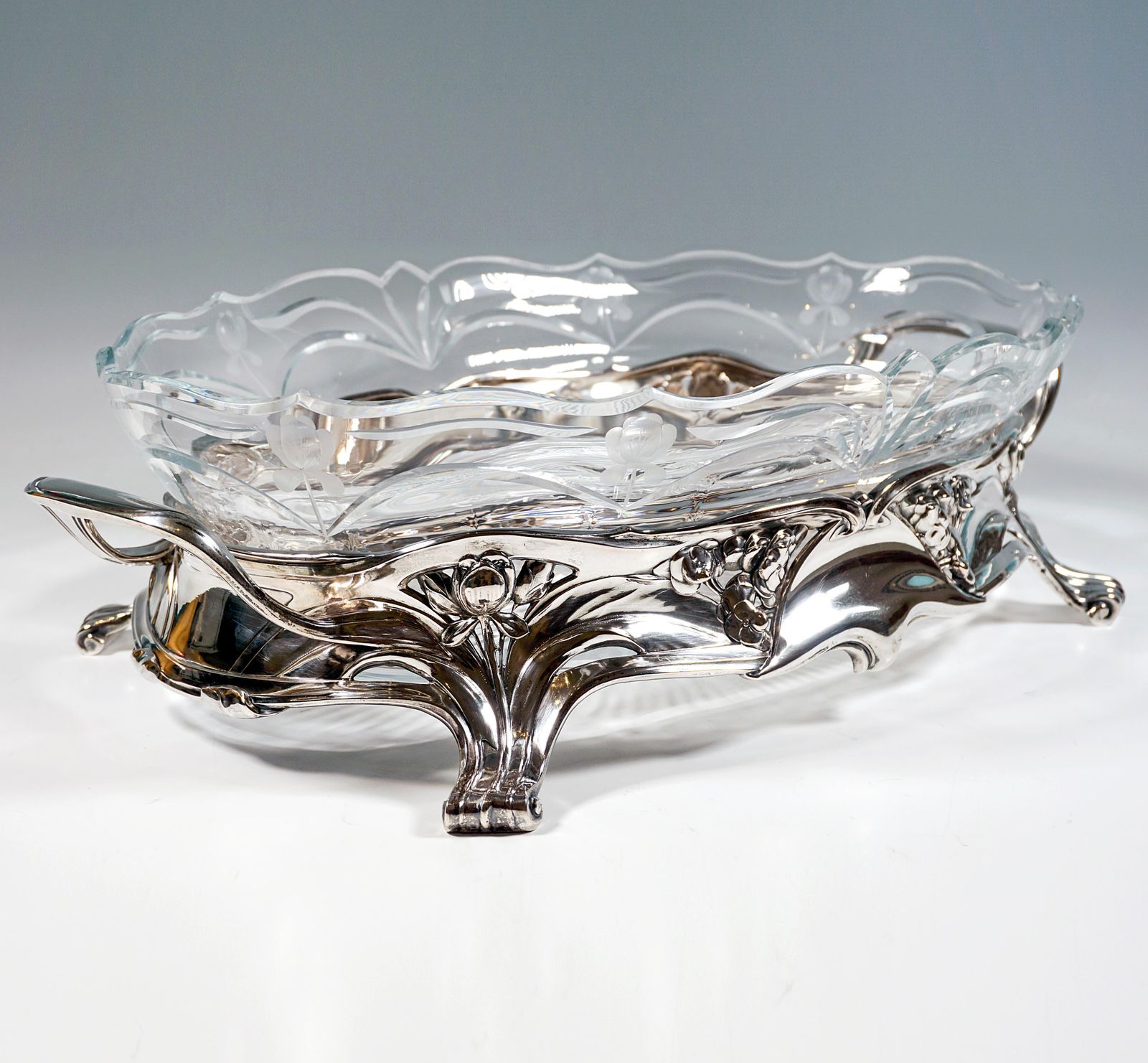 Art Nouveau Silver Jardinière, Bruckmann & Sons For Lazarus Posen Germany C 1900 photo Home Decor