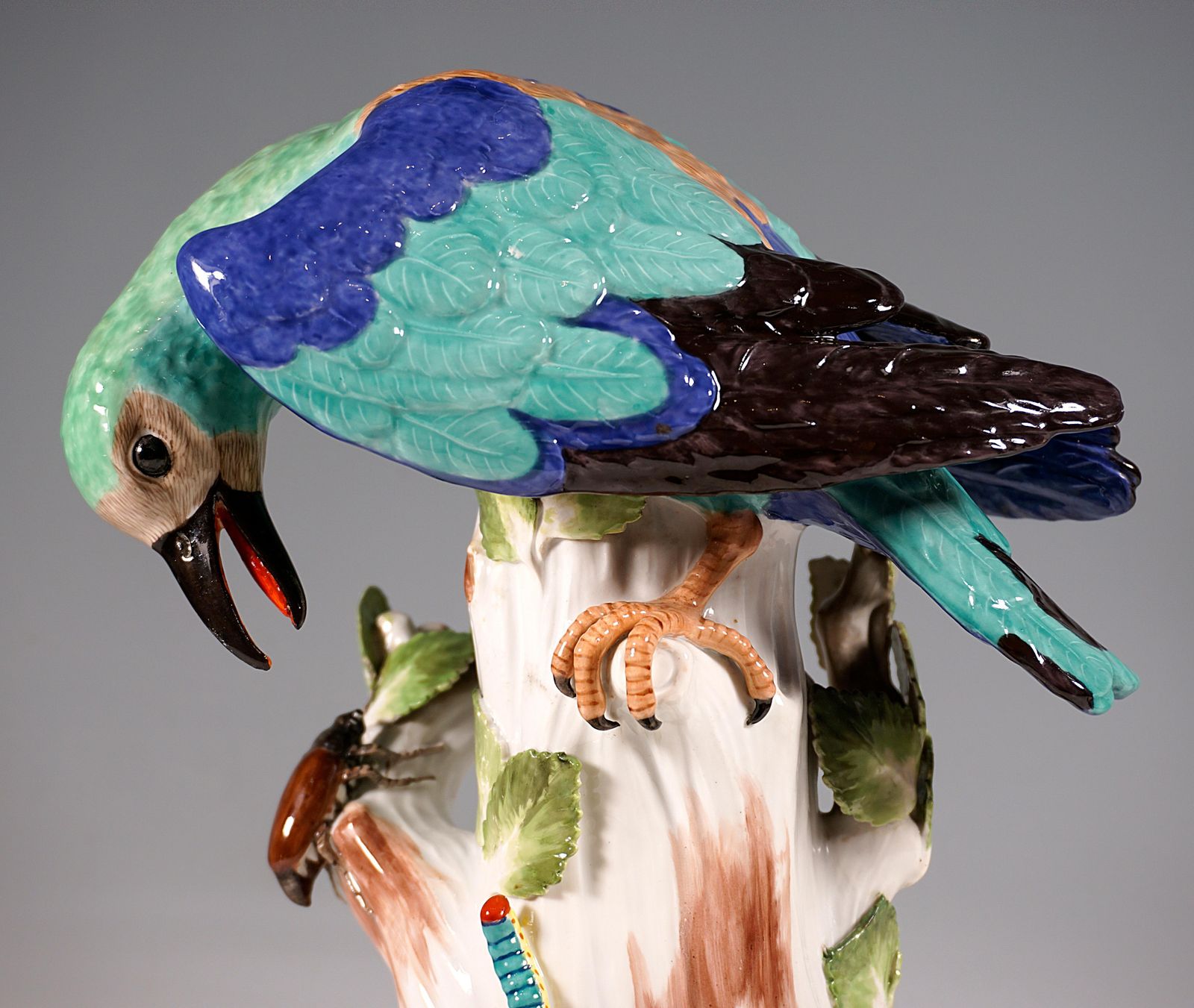 Meissen Bird Figure, European Roller On A Trunk, By J.J. Kaendler, Germany, 20th photo buy