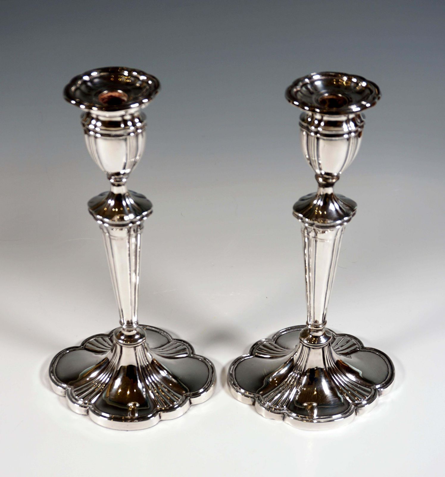 Pair Of Elegant Silver 925 Candle Holders, London, England, 20th Century photo Home Decor