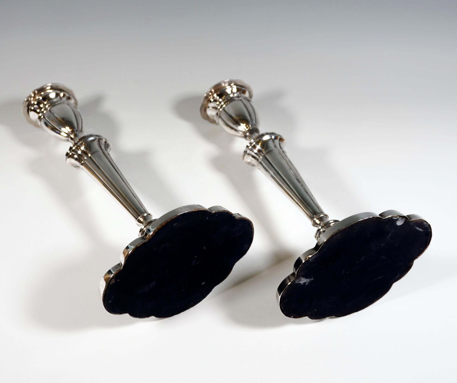 Pair Of Elegant Silver 925 Candle Holders, London, England, 20th Century photo 1732.0