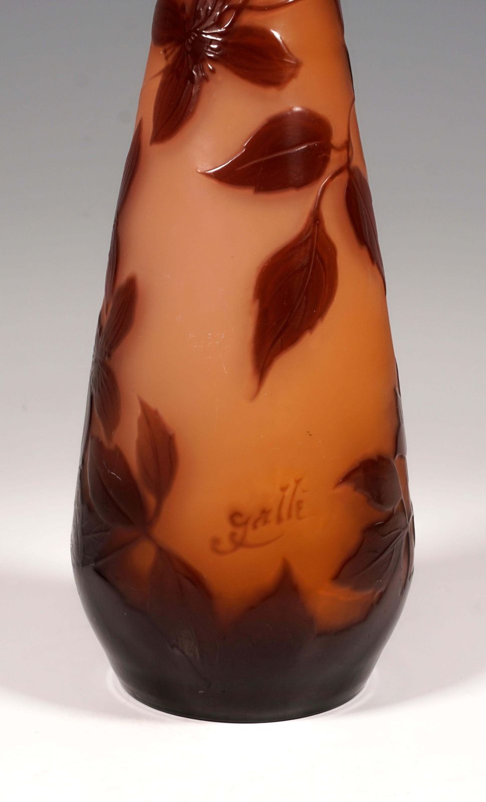 Art Nouveau Flacon Shape Vase With Clematis Decor, émile Gallé, France 1903/04 photo vinterior