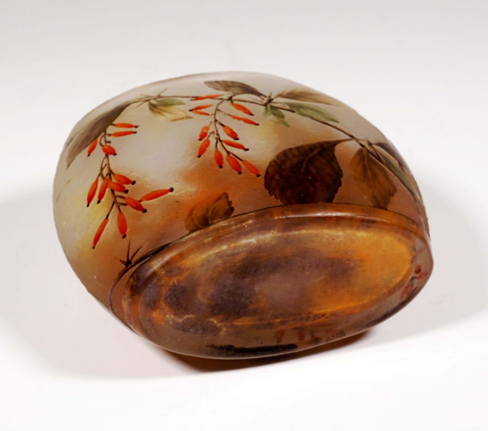 Art Nouveau Cameo Vase With Barberry Decor, Daum Nancy, France, 1900/05 photo vinterior