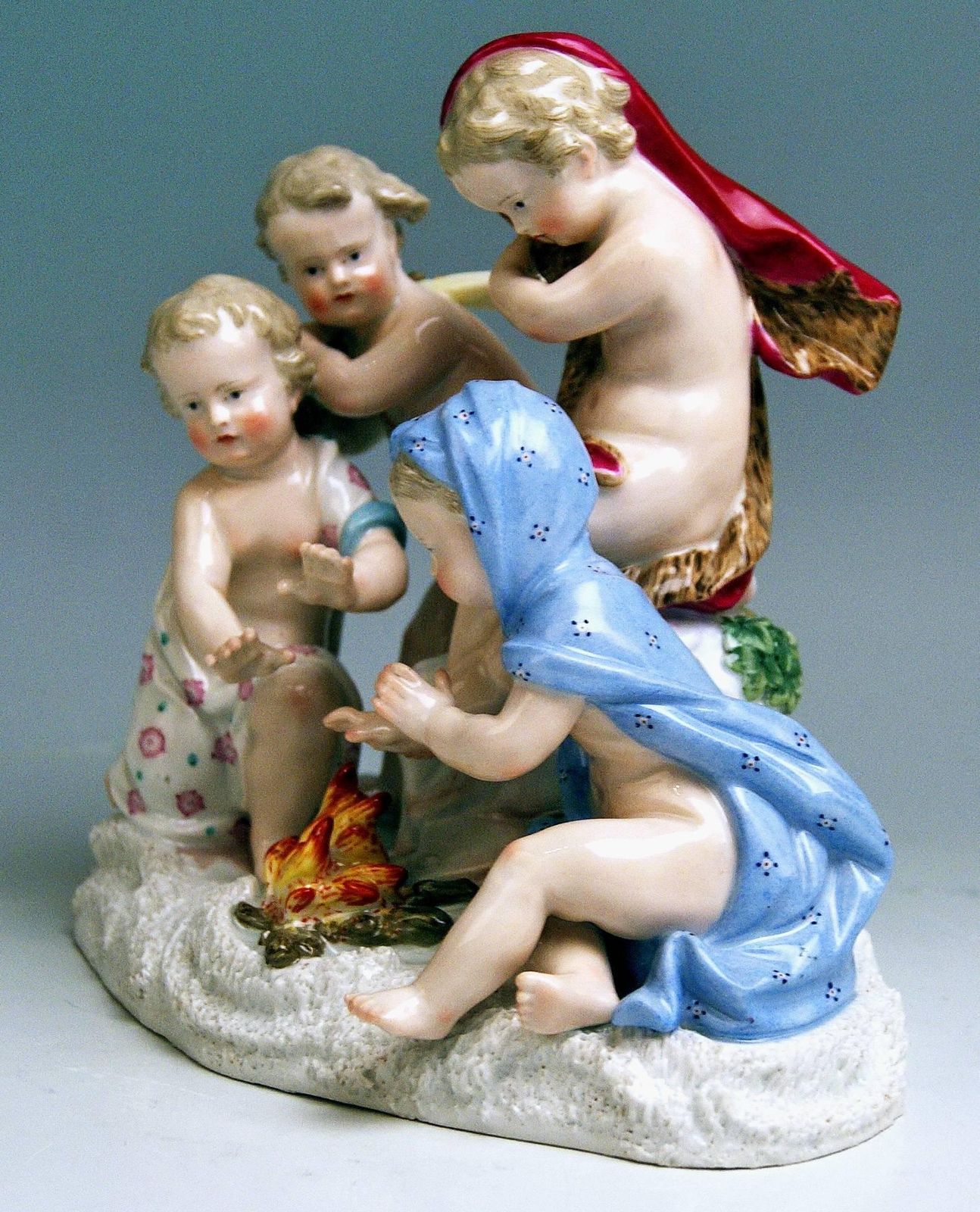 Meissen Allegory Of Winter Four Cherubs Model 2495 Johann J. Kaendler photo vinterior