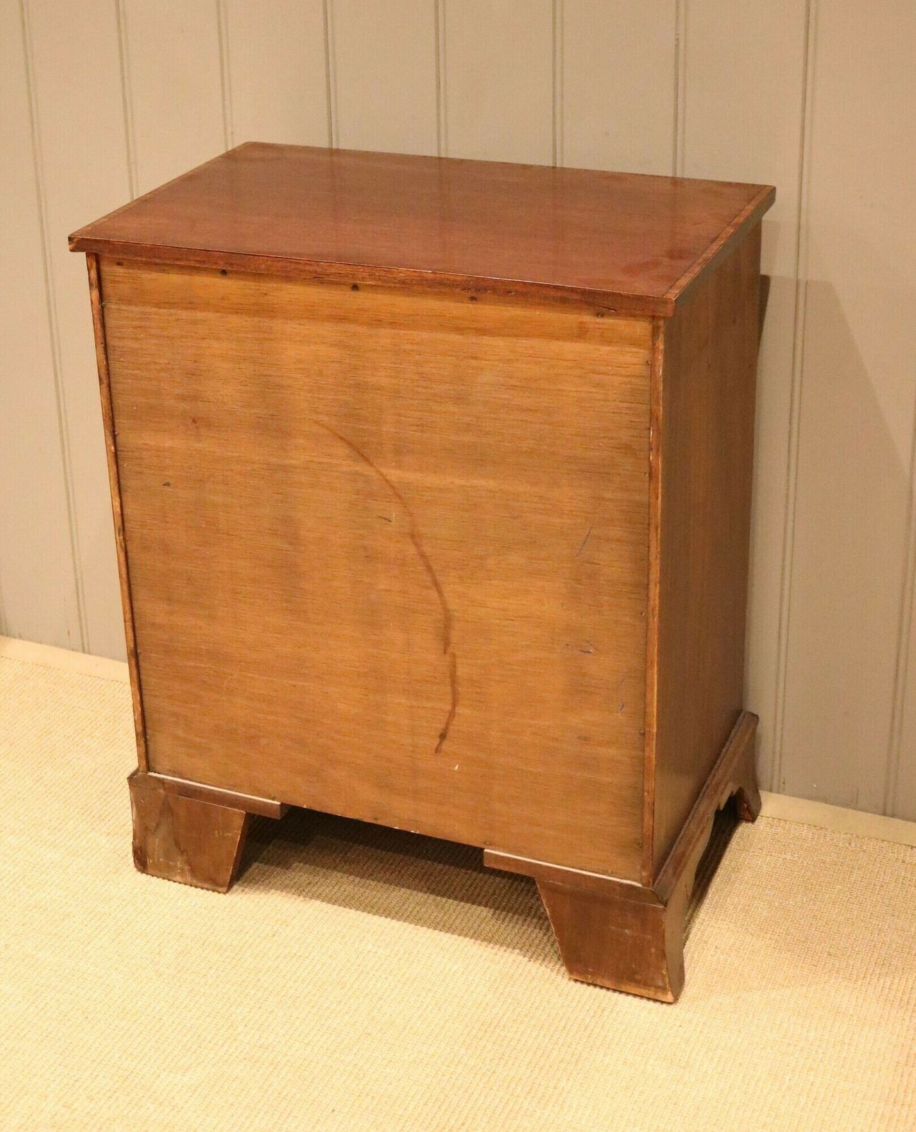 Furniture Early 20th Century Mahogany Chest Of Drawers photo