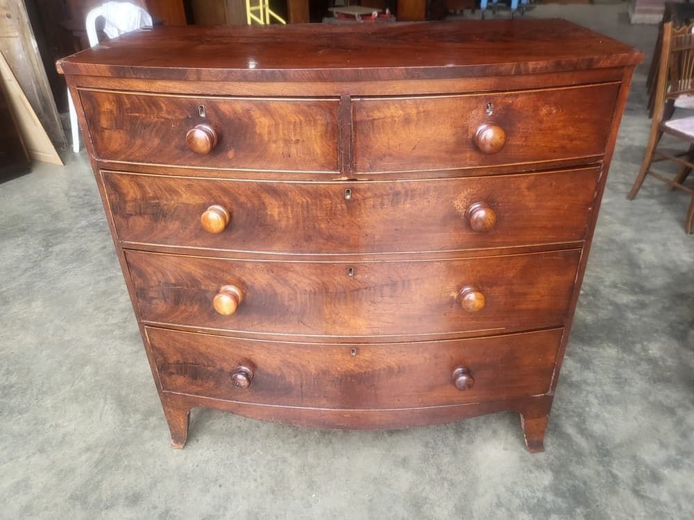 Antique Victorian Mahogany Bow Front 2 Over 3 Chest Of Drawers