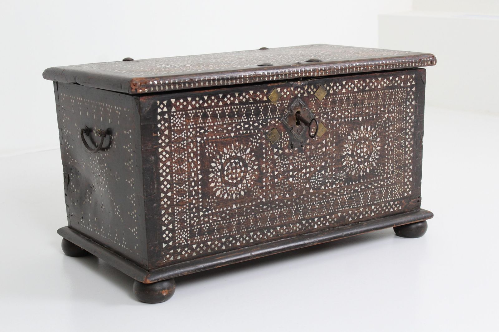 19th Century Oriental Chest Inlaid With Mother Of Pearl photo 1243.0