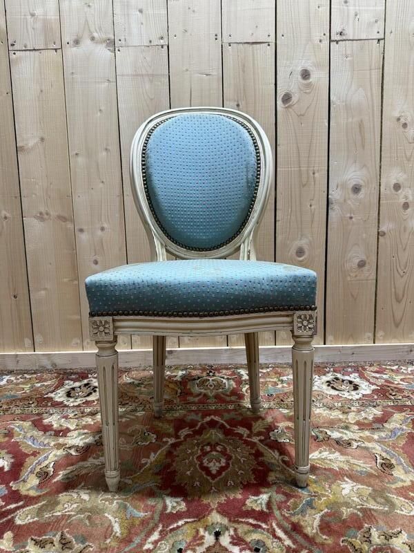 Suite De 6 Chaises Médaillons De Style Louis XVI Rechampi photo for sale