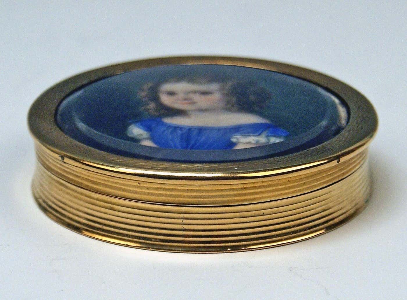 Golden 750 Biedermeier Box Painting Portrait Of Little Girl Vienna Made 1828 photo for sale