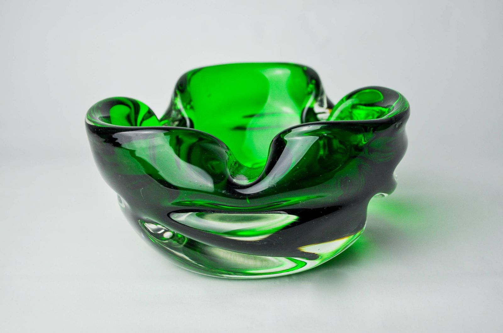Sommerso Green Pocket Emptier By Flavio Poli For Seguso, Murano Glass, Italy, 1970 photo for sale