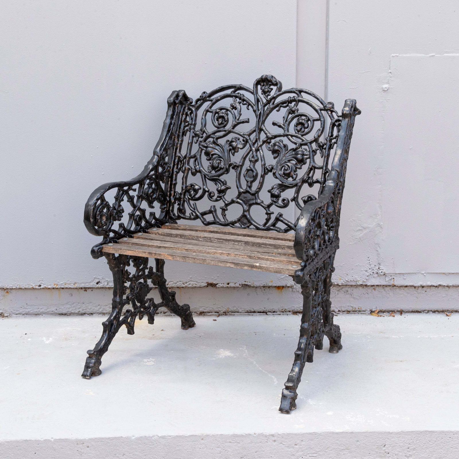 Reclaimed Coalbrookdale Style Garden Throne Chair With Arms