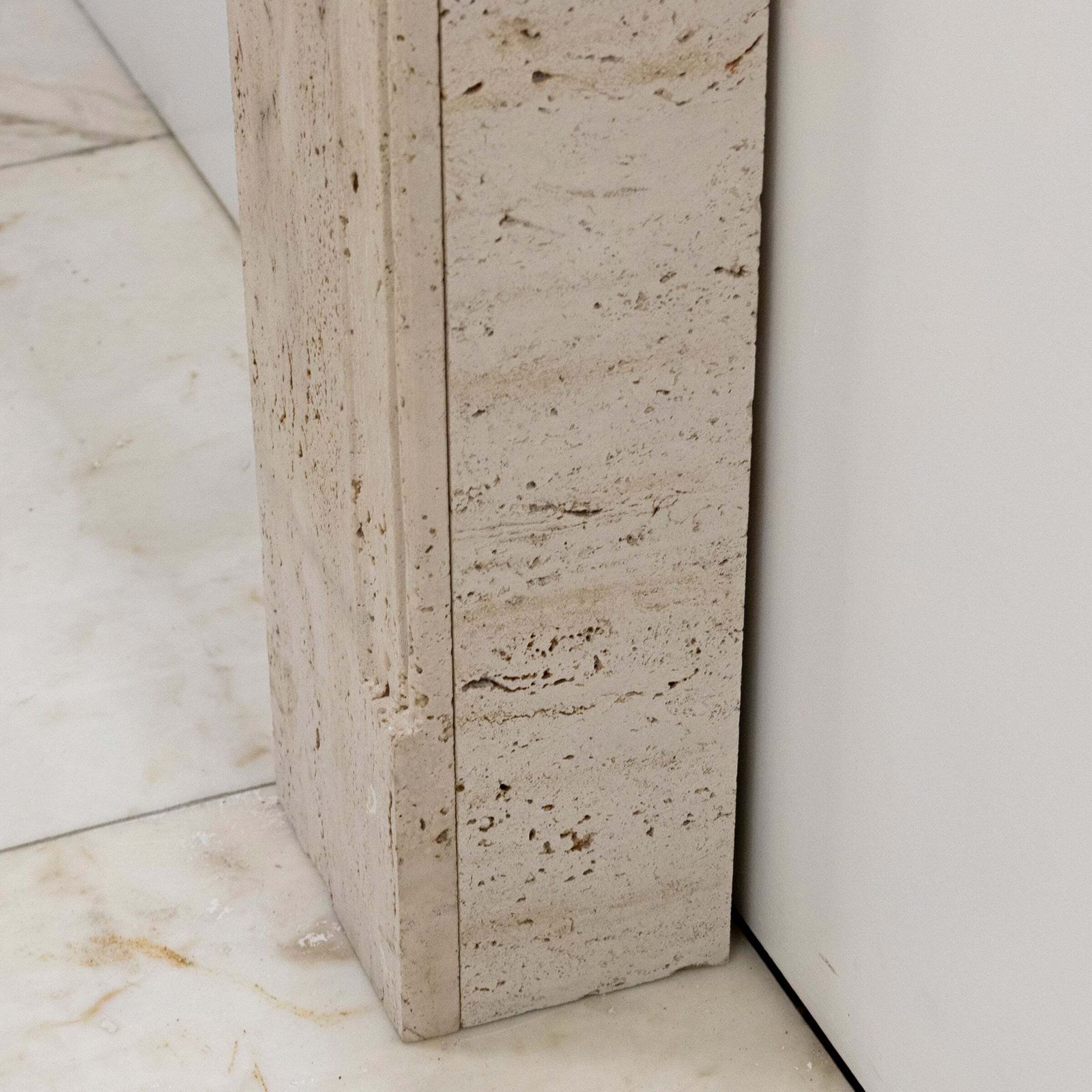 photo vintage Reclaimed Art Deco Travertine Marble Fireplace Surround
