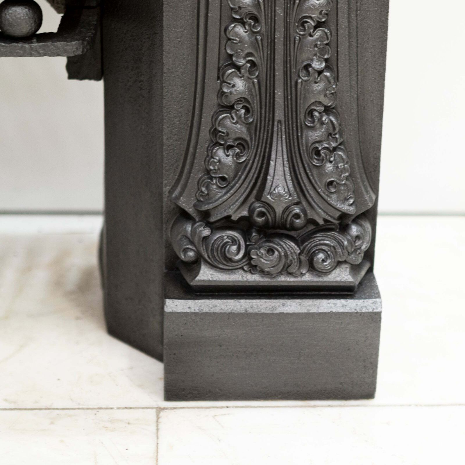 Antique Georgian Cast Iron Hob Grate photo for sale