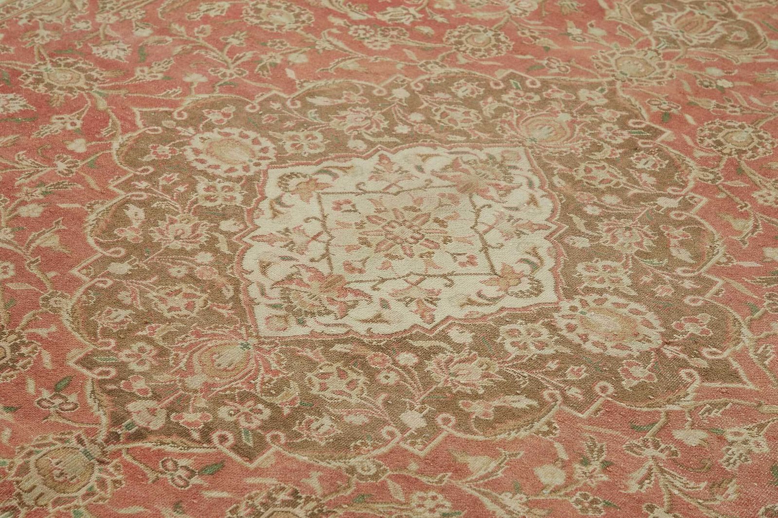 10x13 Hand Knotted Vintage Rug photo 2740.0