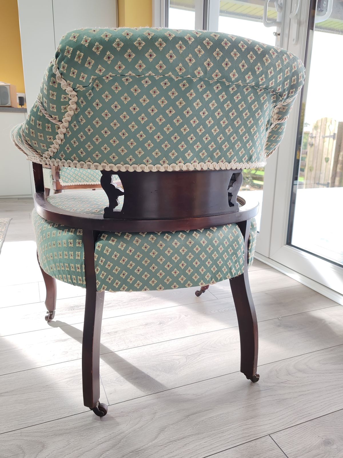 photo furniture Pair Of Edwardian Regency Revival Inlaid Mahogany Carver Armchairs, C.1910–1930