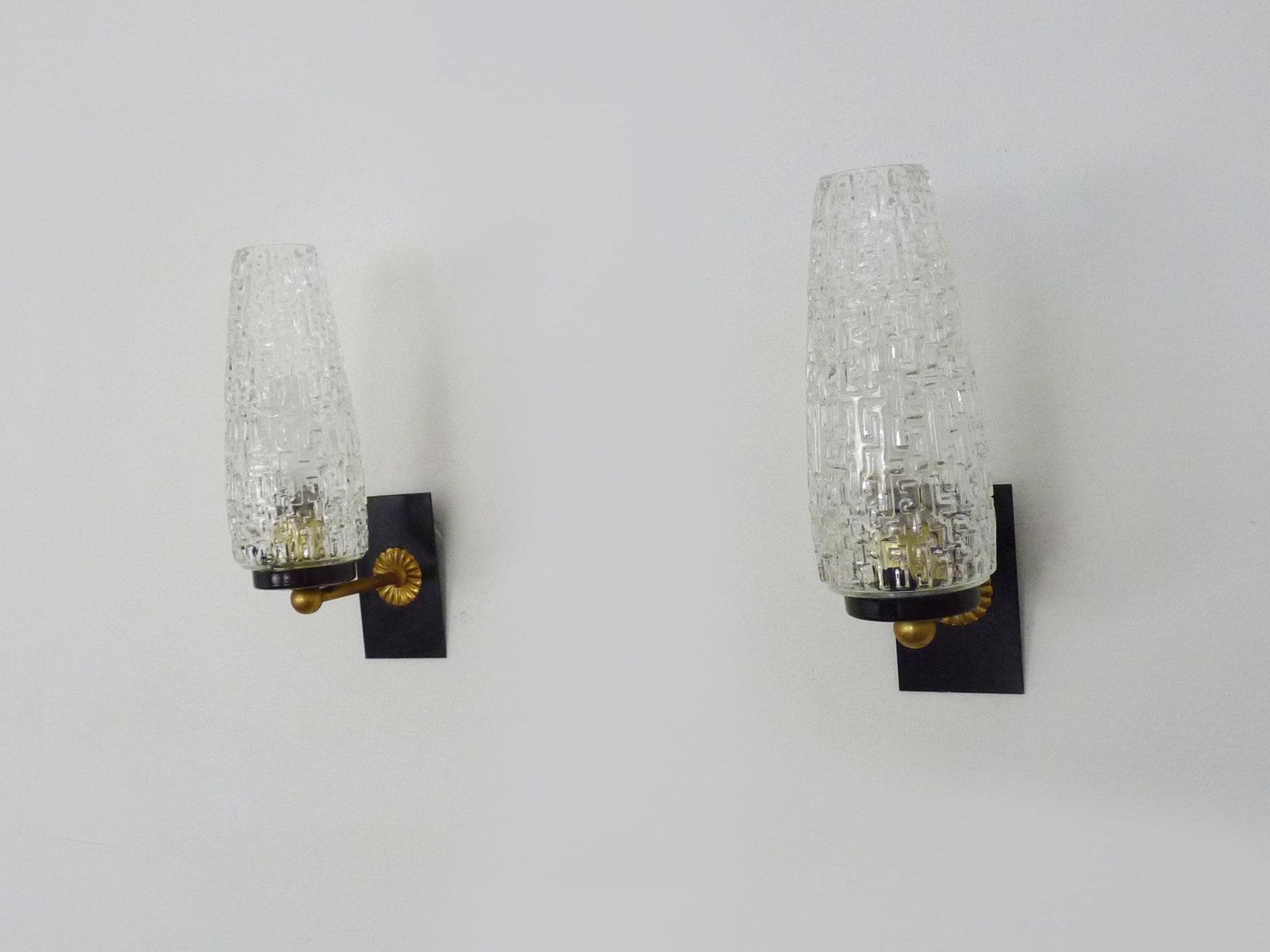 Superb Pair Of Brass Wall Sconces With Glass Globes. The Black Wall Part Is Made Of Metal. photo Lighting