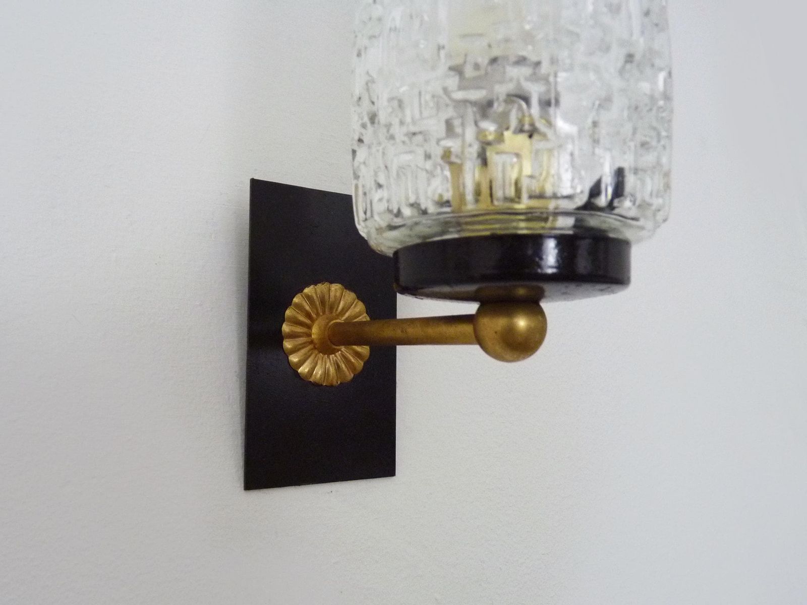 Superb Pair Of Brass Wall Sconces With Glass Globes. The Black Wall Part Is Made Of Metal. photo buy