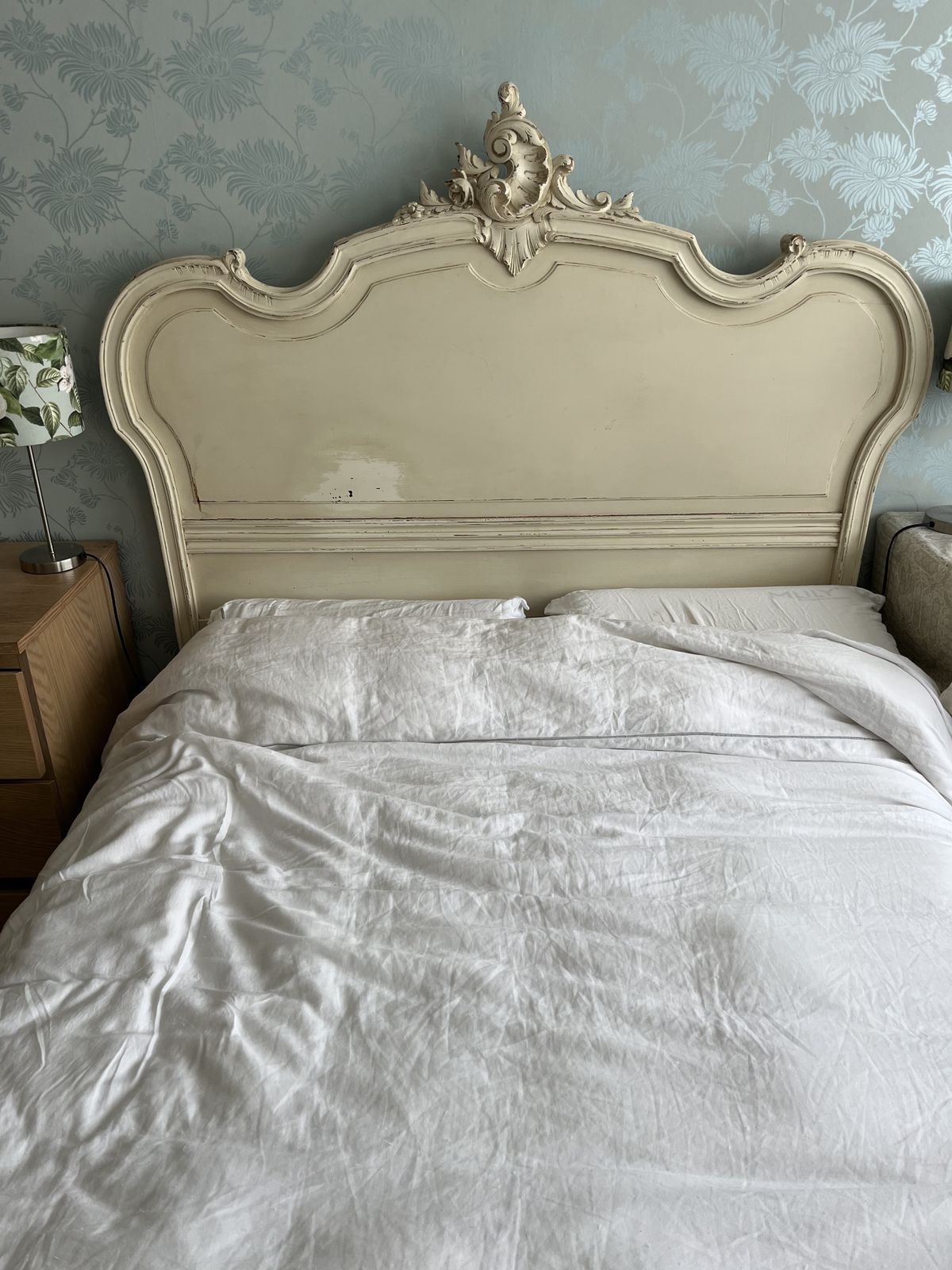photo furniture Antique French Louis XIV Style Double Bed   Cream Distressed