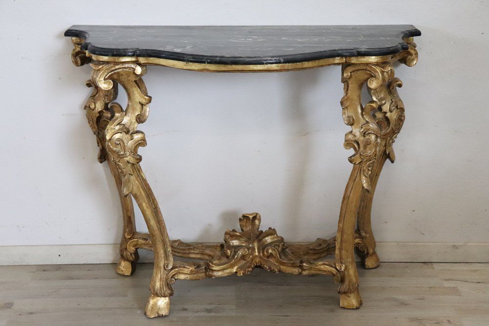 photo vintage Antique Carved And Gilded Wood Console Table With Marble Top, 18th Century