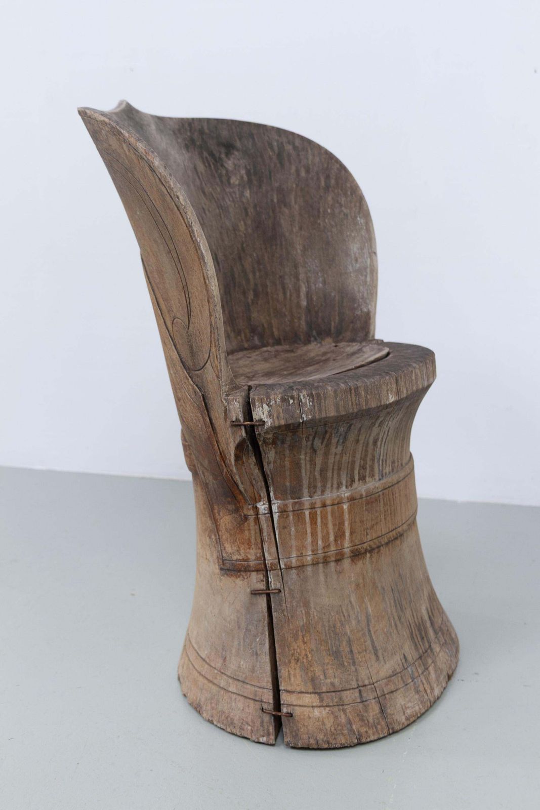 Antique Norwegian Kubbestol (Stump Chair), With Carvings, 1800s. photo vinterior