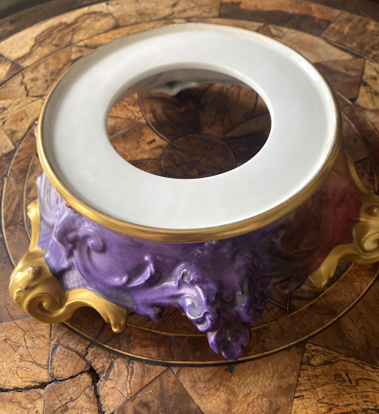 photo vinterior Magnificent Hand Painted, Artist Signed, Blackberries And Wild Roses, T&V Limoges French Punchbowl, 13” And Plateau
