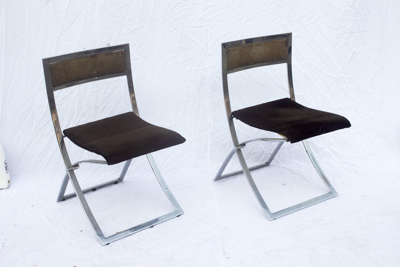 Stylish Pair Of 1970s Marcello Cuneo Luisa Folding Chairs – Italian Chrome With Luxe Brown Velvet photo for sale