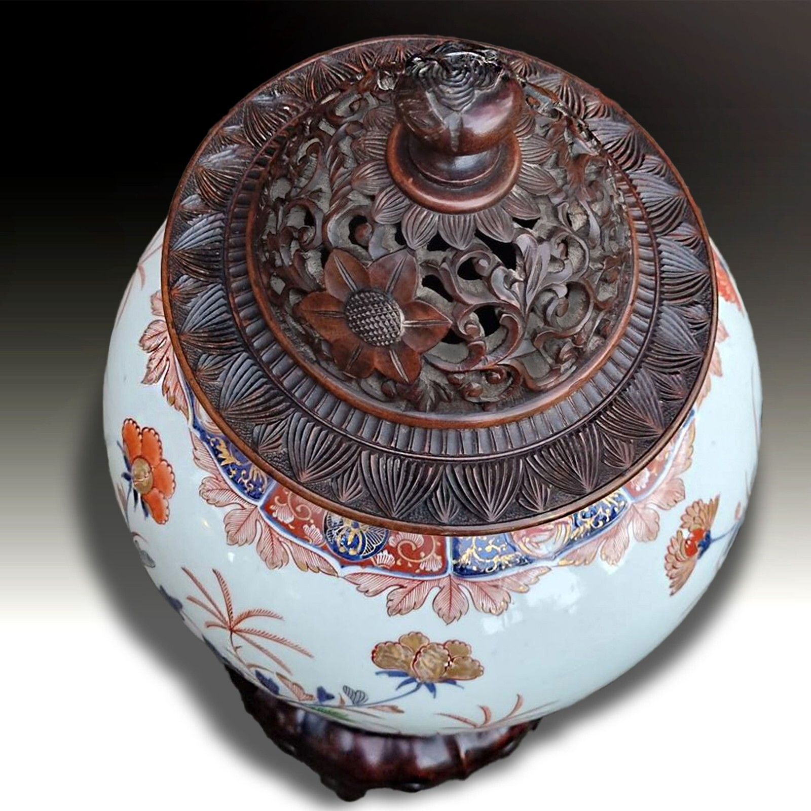 Japanese Outstanding Early Edo Arita Lidded Vase Circa 1680 1720 H. 60cm W/Stand photo Home Decor