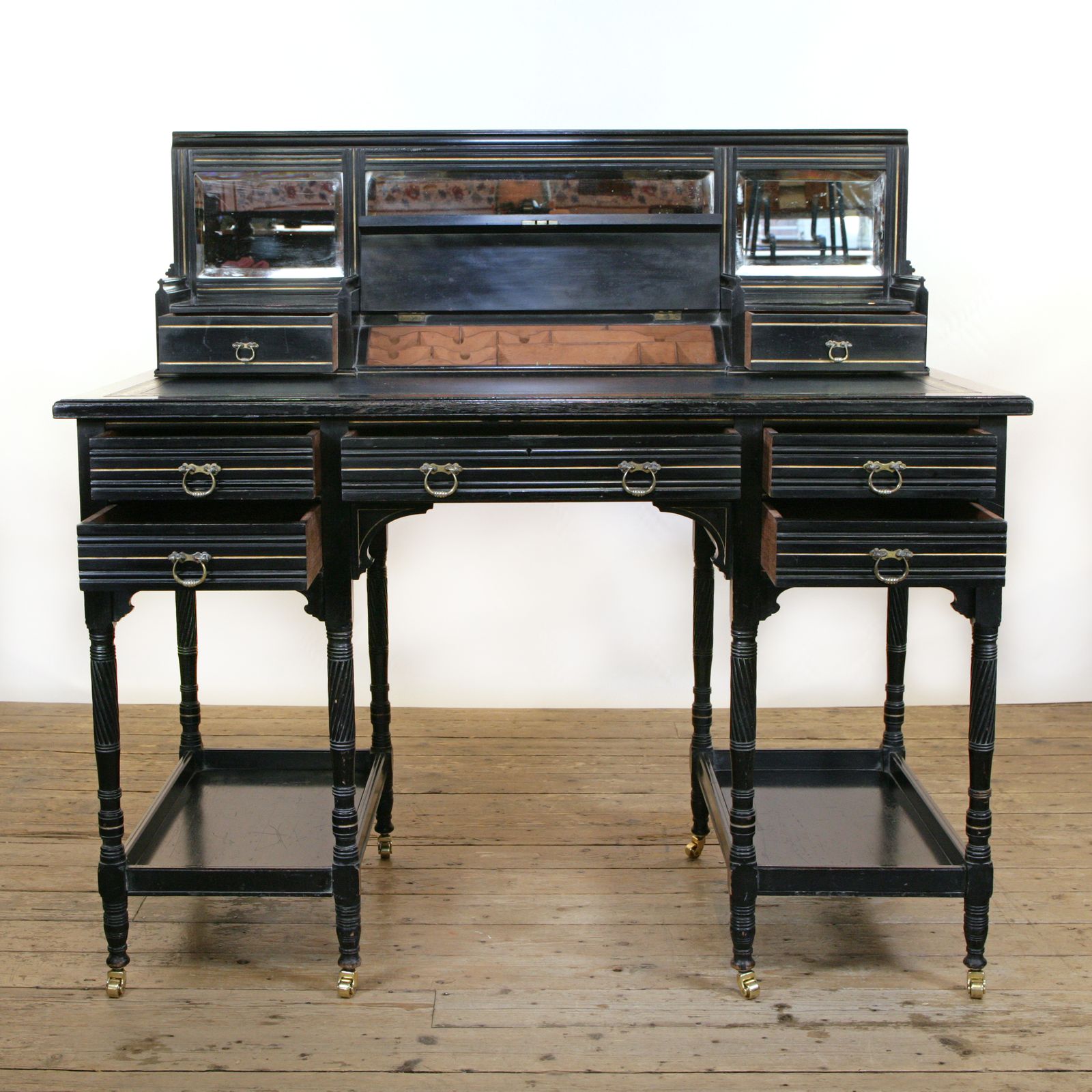 photo furniture A Good Ebonised And Parcel Gilt Aesthetic Movement Desk, In The Manner Of Gillows