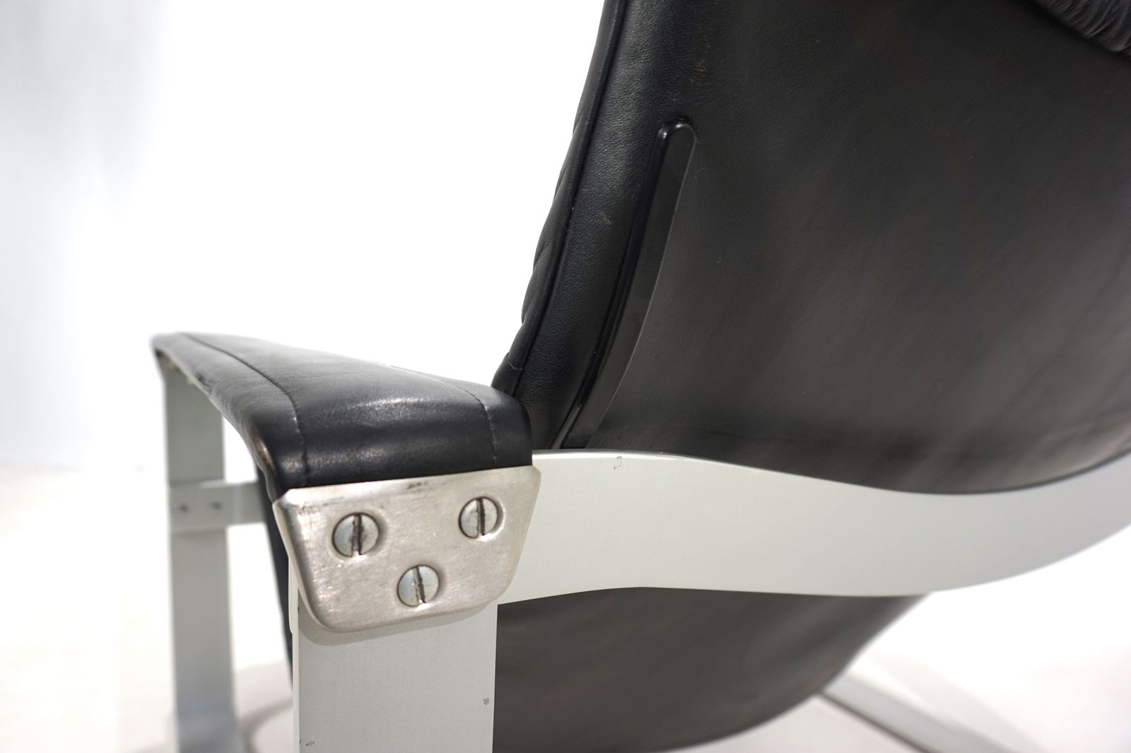 Asko Pulkka Leather Lounge Chair By Ilmari Lappalainen, 1960 photo for sale