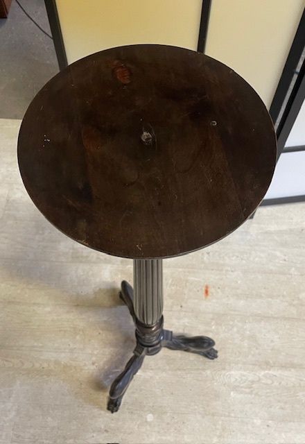 Quality 19th Century Mahogany Torchere With Unusual Carved Animal Feet And A Circular Top photo vinterior