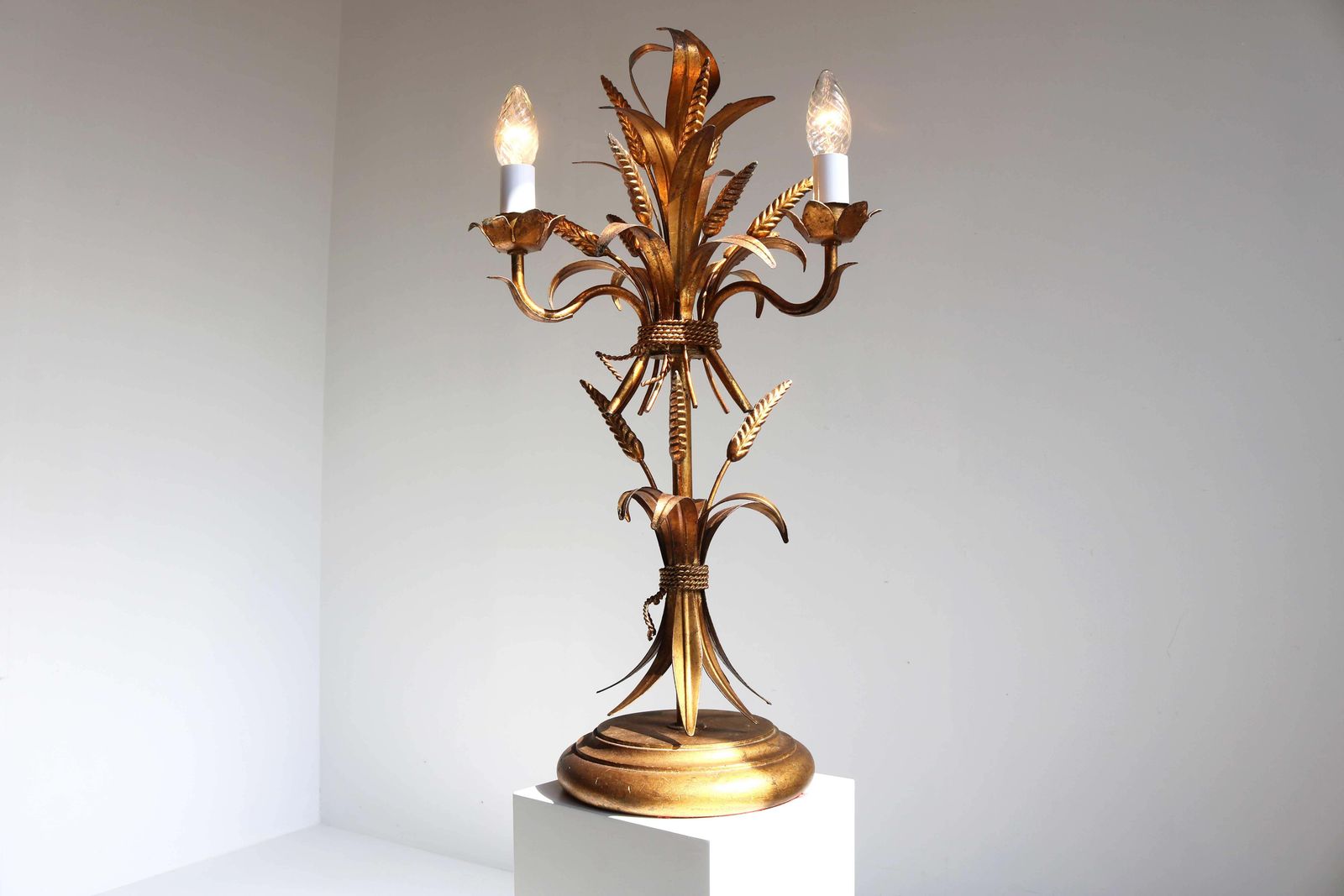 Gilt ‘Sheaf Of Wheat’ Table Light, Florentine Table Lamp By Hans Kögl, 1960s photo furniture