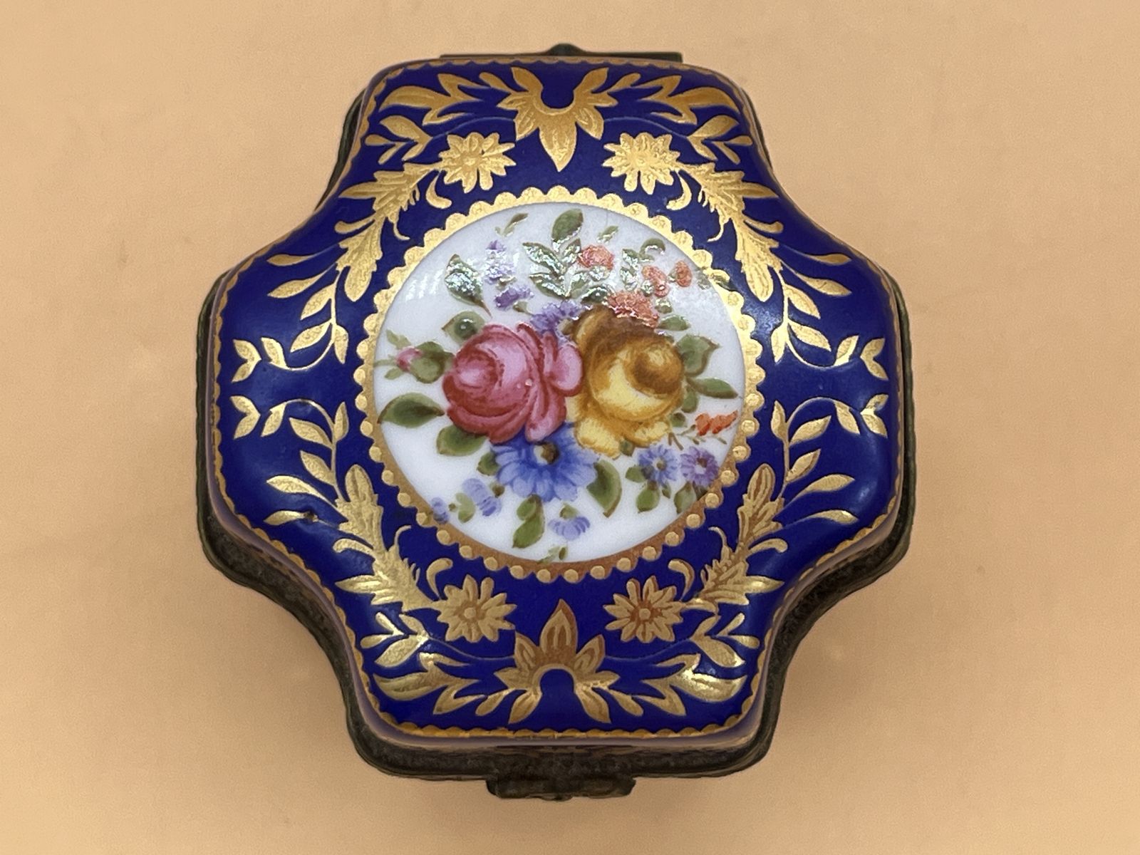 Limoges Porcelain Cobalt & Gold Trinket Box With 4 Internal Glass Perfume Bottles. photo furniture