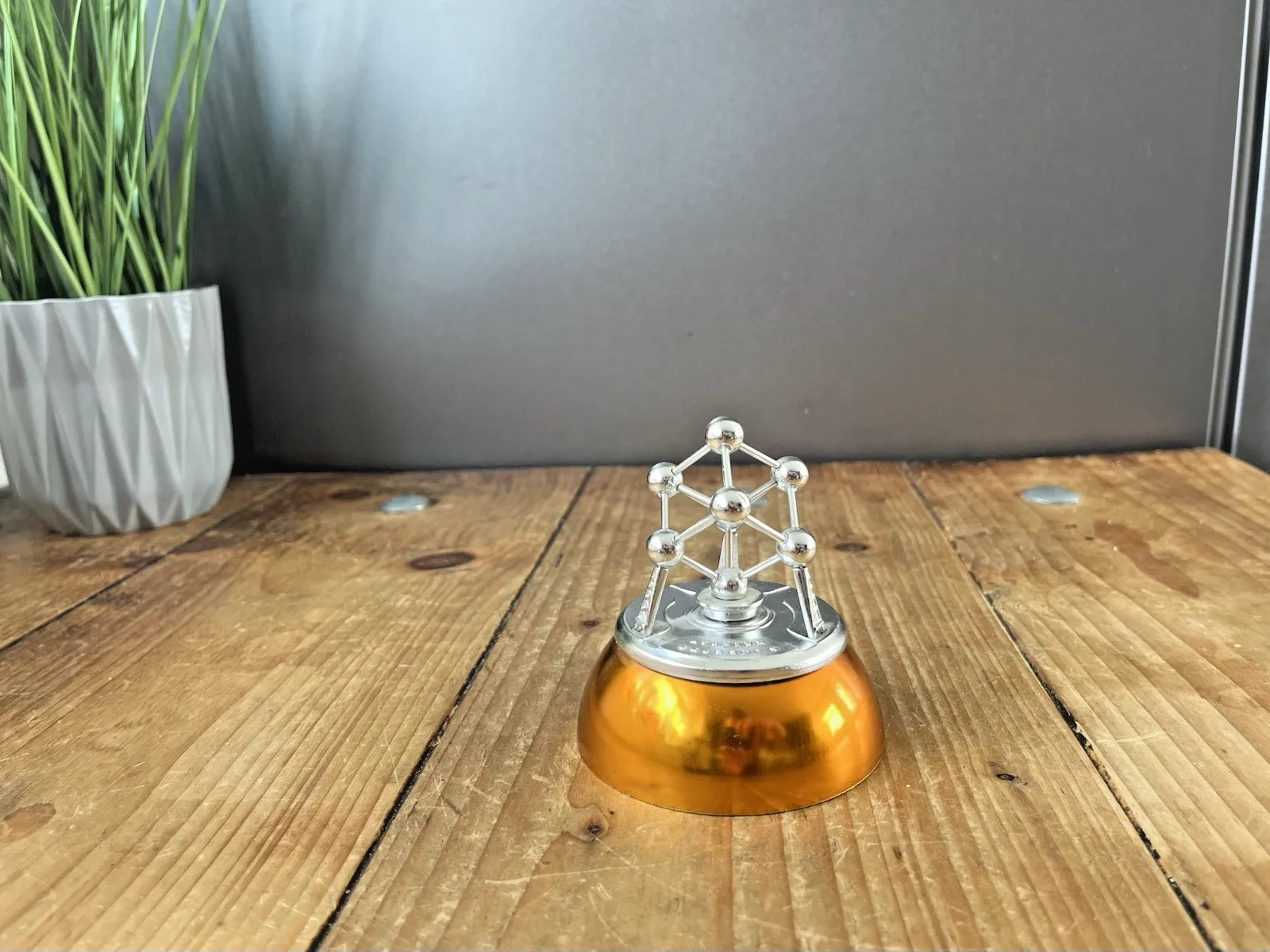 Vintage Worlds Fair Atomium Brussels Atomic Space Age Molecule Desk Paperweight photo for sale