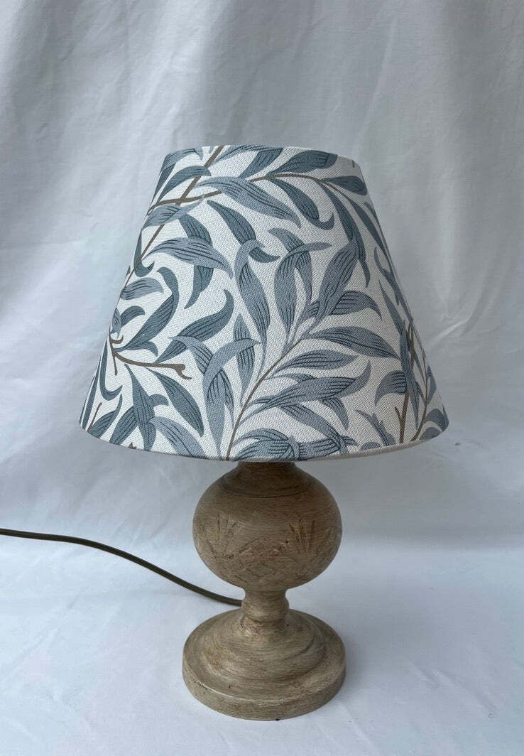 'William Morris' Willow Bough Lampshades photo furniture