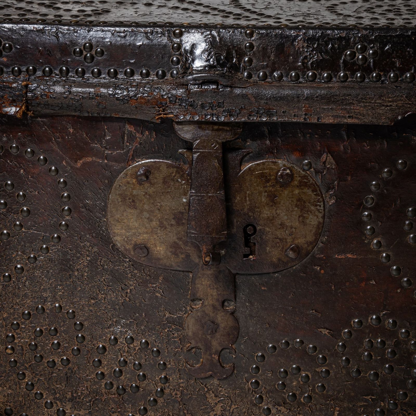 Dome Lid Chest, Italy, Early 18th Century, Walnut With Leather Covering photo Furniture