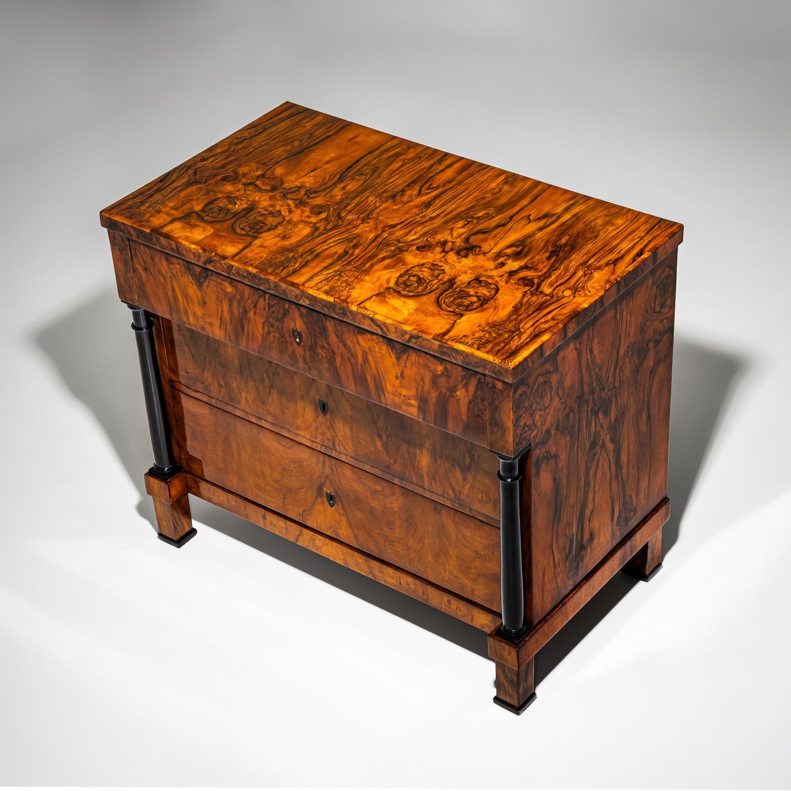 Biedermeier Chest Of Drawers In Walnut, German, Circa 1820 photo vinterior