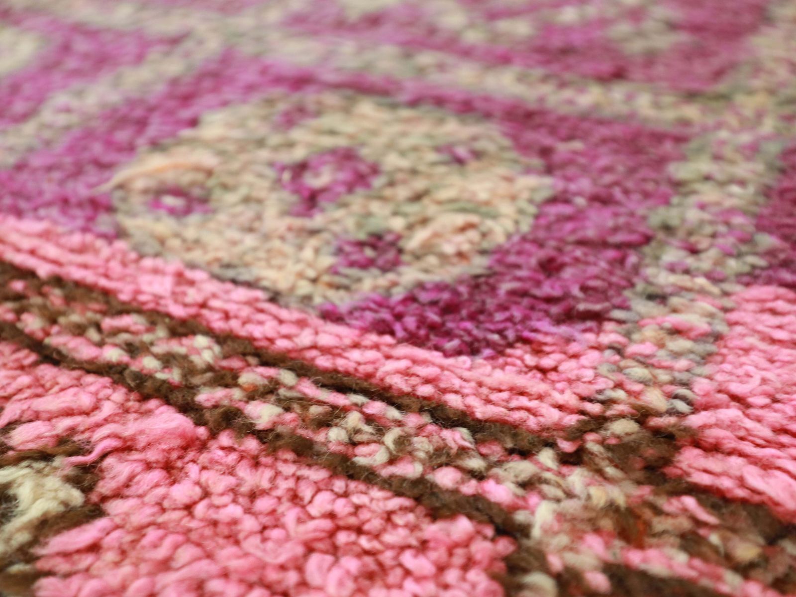 Alennas Vintage Moroccan Rug 6'0" X10'5" photo 699.0