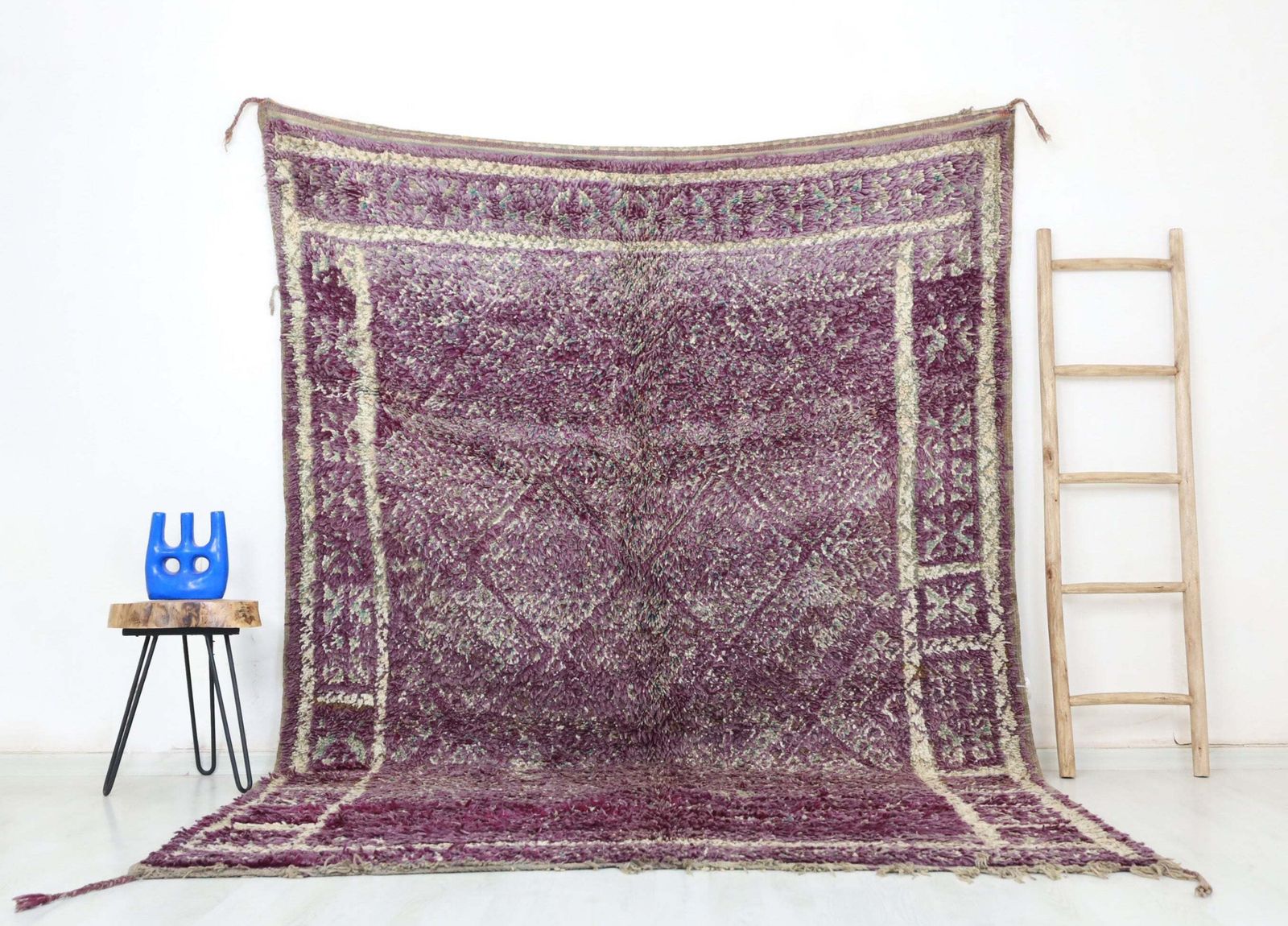 Izlan Vintage Moroccan Rug 6'6" X 9'5"