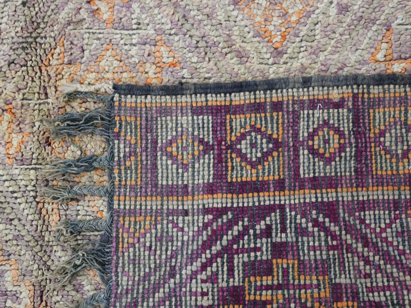 photo for sale Achku Vintage Moroccan Rug 5'9" X 9'6"