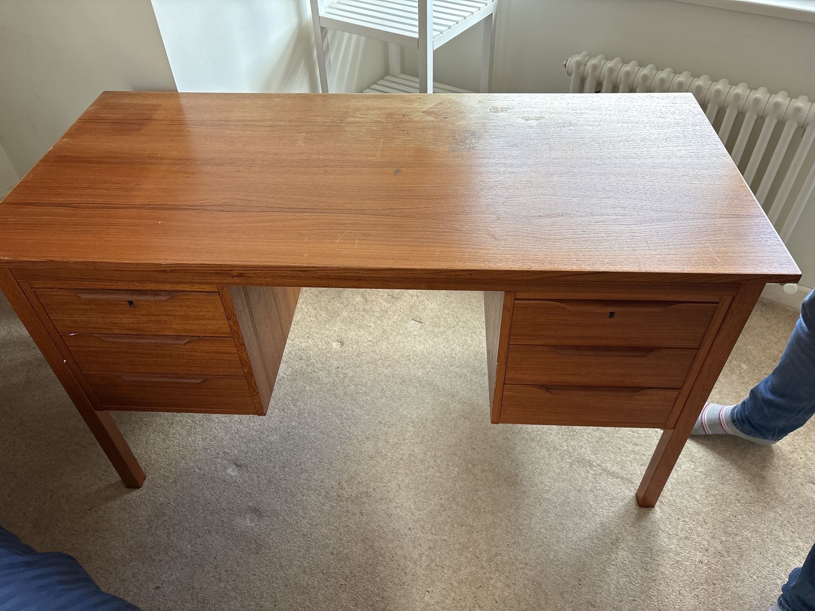 Mid Century Danish Teak Desk By Bent Silberg Mobler – 6 Drawers, Lock & Key photo 600.0