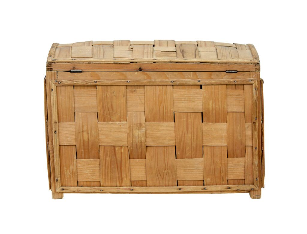 19th Century Swedish Woven Pine Dome Top Trunk photo vinterior