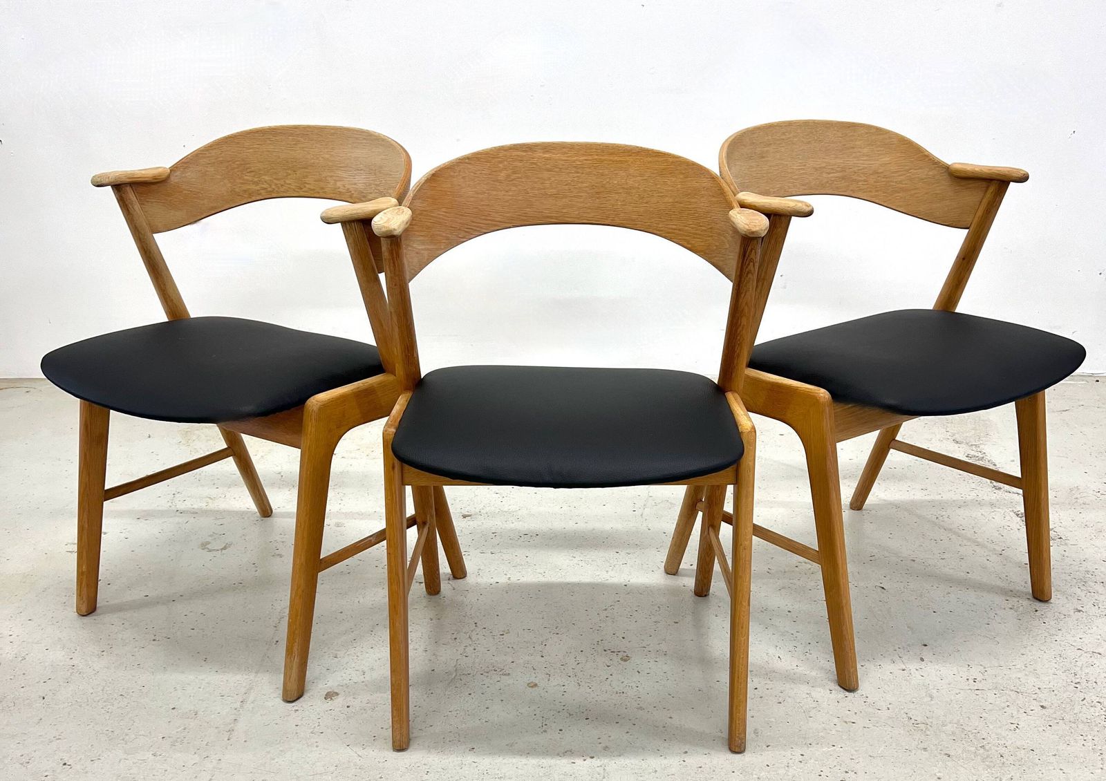 Kai Kristiansen Model 32 Dining Chairs, Korup Møbelfabrik. photo for sale